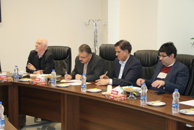 نشست مشترک رئیس و معاونان صندوق ها با رئیس و اعضای هئیت مدیره کانون تهران