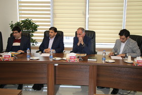 نشست مشترک رئیس و معاونان صندوق ها با رئیس و اعضای هئیت مدیره کانون تهران