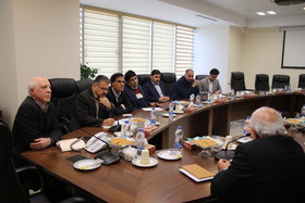 نشست مشترک رئیس و معاونان صندوق ها با رئیس و اعضای هئیت مدیره کانون تهران