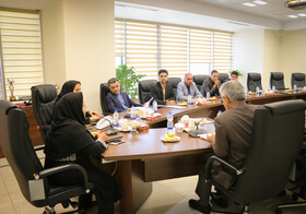 نشست رییس صندوق ها با اعضای کانون خوزستان