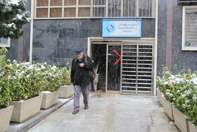 نکات ایمنی در برف و یخبندان برای سالمندان /کفش‌های خوب و ضد لغزش بپوشید