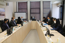 بازدید رییس هیات رییسه از شرکت اهداف