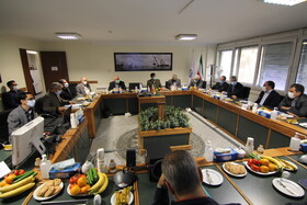 نشست رییس هیات رییسه با مدیران شرکت تاسیسات دریایی