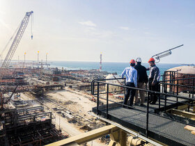 بازدید رئیس هیئت رئیسه از طرح های صندوق‌ ها در عسلویه