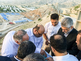 بازدید رئیس هیئت رئیسه از طرح های صندوق‌ ها در عسلویه