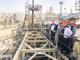 بازدید رئیس هیئت رئیسه از طرح های صندوق‌ ها در عسلویه