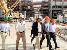 بازدید رئیس هیئت رئیسه از طرح های صندوق‌ ها در عسلویه