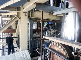 بازدید رئیس هیئت رئیسه از طرح های صندوق‌ ها در عسلویه