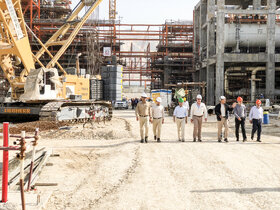 بازدید رئیس هیئت رئیسه از طرح های صندوق‌ ها در عسلویه