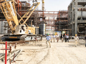 بازدید رئیس هیئت‌رئیسه از طرح‌های گروه اقتصادی صندوق‌ها در عسلویه