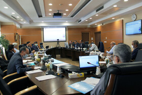 نشست مشترک هیئت رئیسه صندوق ها و شرکت کارگزاری خبرگان سهام