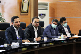 نشست مشترک هیئت رئیسه صندوق ها و شرکت کارگزاری خبرگان سهام