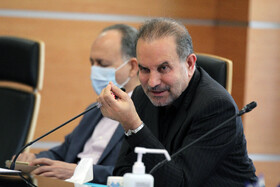 نشست مشترک هیئت رئیسه صندوق ها و شرکت کارگزاری خبرگان سهام