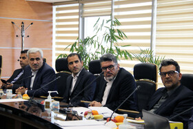 ارائه گزارش پتروشیمی دهلران در هیئت‌رئیسه صندوق‌ها