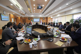 ارائه گزارش شرکت پتروشیمی دهلران در نشست هیئت‌رئیسه