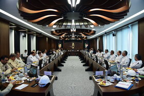 بازدید دکتر بیات از طرح های گروه اقتصادی صندوق ها در عسلویه