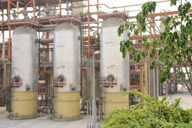 بازدید دکتر بیات از طرح های گروه اقتصادی صندوق ها در عسلویه