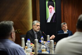 بازدید دکتر بیات از طرح های گروه اقتصادی صندوق ها در عسلویه