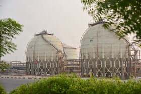 بازدید دکتر بیات از طرح های گروه اقتصادی صندوق ها در عسلویه