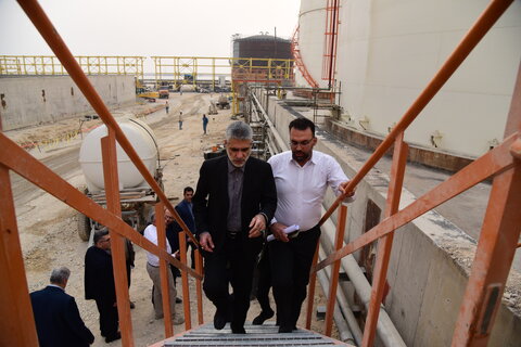 بازدید رئیس هیئت‌رئیسه صندوق‌های بازنشستگی صنعت نفت از روند پیشرفت طرح های پترو پالایش کنگان