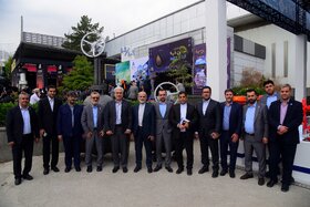 بازدید دکتر بیات رئیس هیئت رئیسه صندوق ها و دکتر نعیمی مدیر عامل شرکت سرمایه گذاری اهداف از نمایشگاه 28