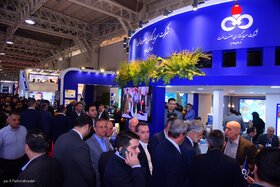 بازدید دکتر بیات رئیس هیئت رئیسه صندوق ها و دکتر نعیمی مدیر عامل شرکت سرمایه گذاری اهداف از نمایشگاه 28