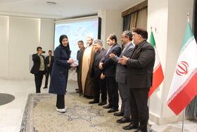 قدردانی از بازنشستگان و افتخارآفرینان صنعت نفت در زائرسرا