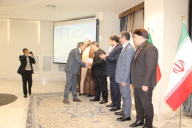 قدردانی از بازنشستگان و افتخارآفرینان صنعت نفت در زائرسرا