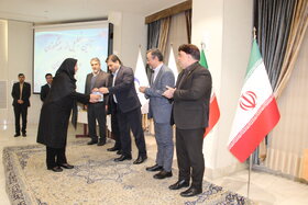 قدردانی از بازنشستگان و افتخارآفرینان صنعت نفت در زائرسرا