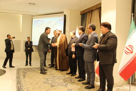 قدردانی از بازنشستگان و افتخارآفرینان صنعت نفت در زائرسرا