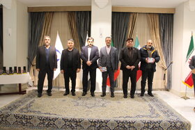 قدردانی از بازنشستگان و افتخارآفرینان صنعت نفت در زائرسرا