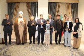 قدردانی از بازنشستگان و افتخارآفرینان صنعت نفت در زائرسرا