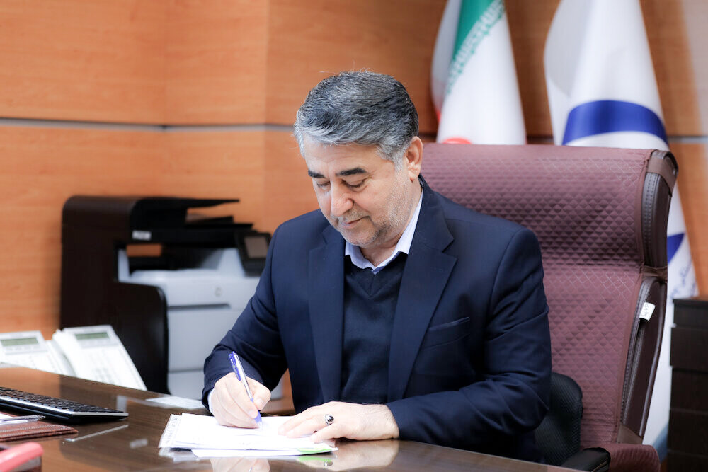 نوشتن منصورنژاد