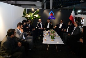 بازدید دکتر حسین زاده از نمایشگاه