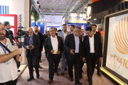 بازدید رئیس هیئت‌رئیسه صندوق‌ها از دومین روز نمایشگاه نفت / ۲ 