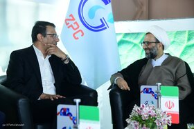 بازدید دکتر حسین زاده، رئیس هیئت رئیسه صندوق ها در دومین روز نمایشگاه بین المللی نفت