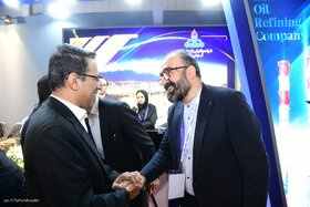 بازدید دکتر حسین زاده، رئیس هیئت رئیسه صندوق ها در دومین روز نمایشگاه بین المللی نفت