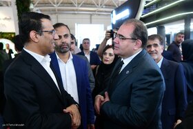 بازدید دکتر حسین زاده، رئیس هیئت رئیسه صندوق ها در دومین روز نمایشگاه بین المللی نفت