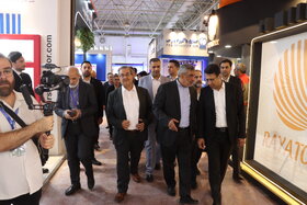 بازدید دکتر حسین زاده، رئیس هیئت رئیسه صندوق ها در دومین روز نمایشگاه بین المللی نفت