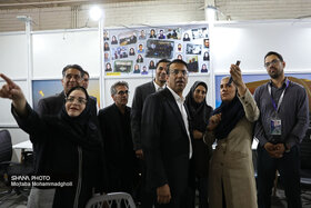 بازدید رئیس هیئت‌رئیسه صندوق‌ بازنشستگی نفت از اتاق خبر رسانه‌های وزارت نفت