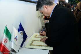 بازدید ابراهیم منصورنژاد، رئیس صندوق ها از نمایشگاه نفت