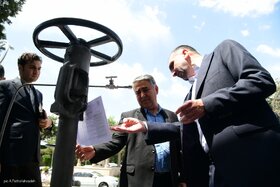 بازدید ابراهیم منصورنژاد، رئیس صندوق ها از نمایشگاه نفت