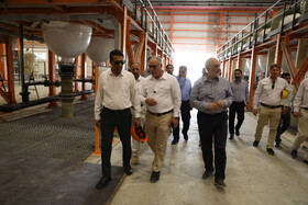 بازدید دکتر حسین‌زاده رئیس هیئت‌رئیسه صندوق‌ها از طرح‌های سرمایه‌گذاری صندوق‌ در عسلویه