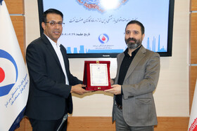 تجلیل از مدیرکل دفتر مرکزی حراست صندوق ها