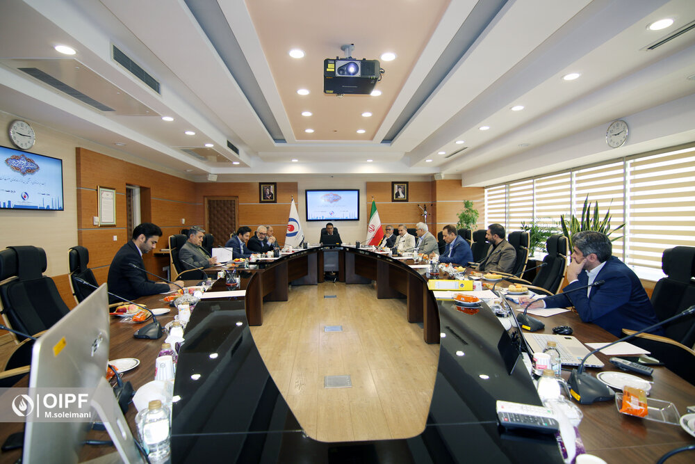 تجلیل از مدیرکل دفتر مرکزی حراست صندوق ها