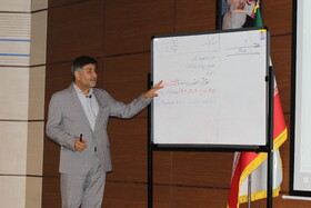 استمرار کارگاه‌های تخصصی آموزشی برای کارکنان