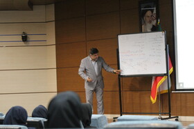 استمرار کارگاه‌های تخصصی آموزشی برای کارکنان