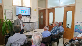 کارگاه‌های آموزشی توانمند‌سازی کانون بازنشستگان نجف‌آباد