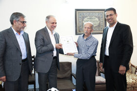 دیدار و تجلیل از پیشکسوت صنعت نفت